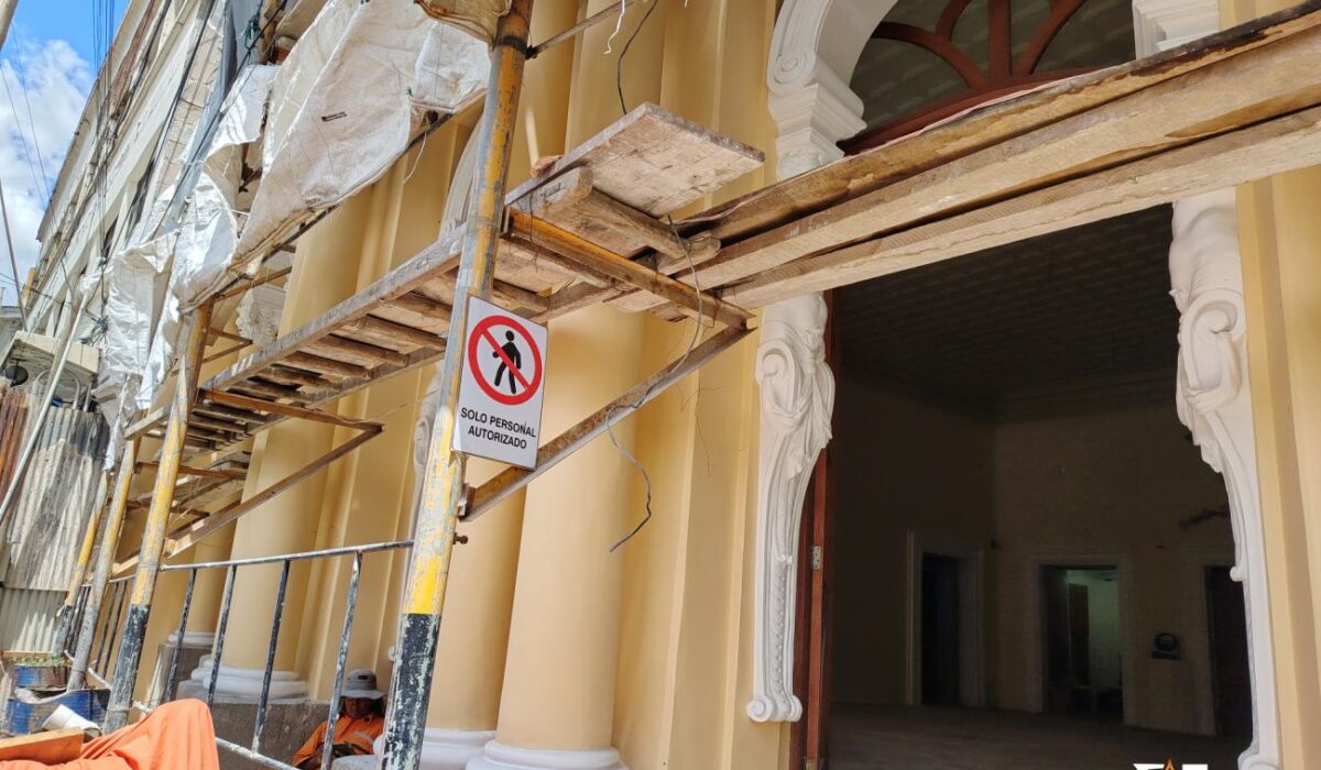Avanza la restauración del Teatro Palais Concert en Oruro