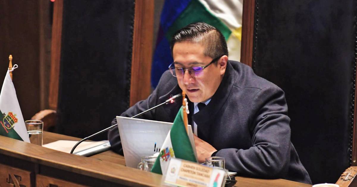 Ministro de Economía asegura que no se implementarán nuevos impuestos con el FMI