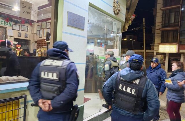 Operativo de Seguridad en Oruro: Policía y Defensa al Consumidor en Acción