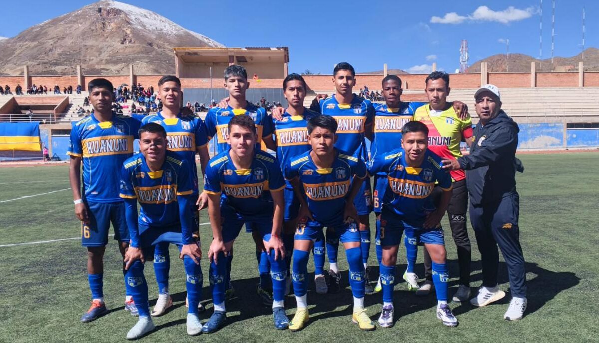 EM Huanuni avanza a octavos de final tras gran victoria