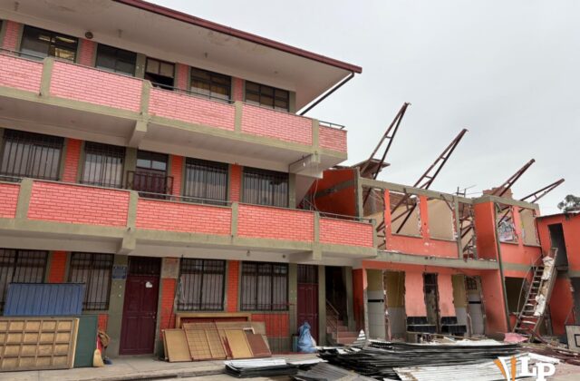 Desabastecimiento de diésel retrasa obras educativas en Oruro