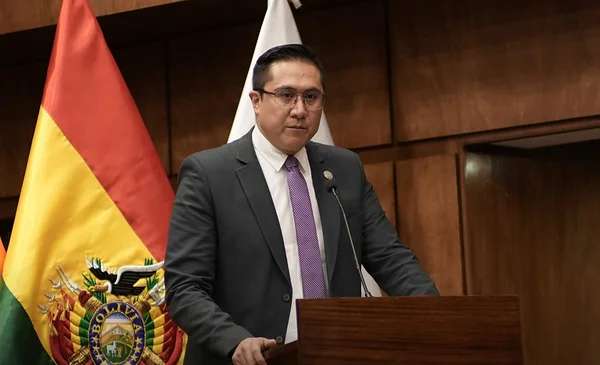 Acuerdo con el FMI: Bolivia busca 1.900 millones de dólares