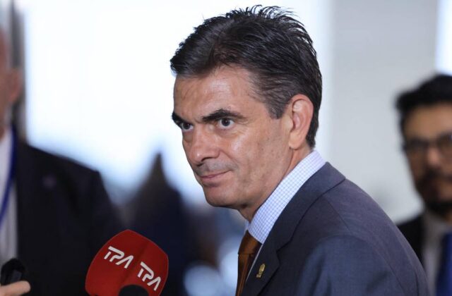 Gobierno aprueba nuevos decretos para apoyar transporte y producción