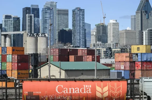 Canadá implementa aranceles de represalia a productos estadounidenses por 20.000 millones de dólares