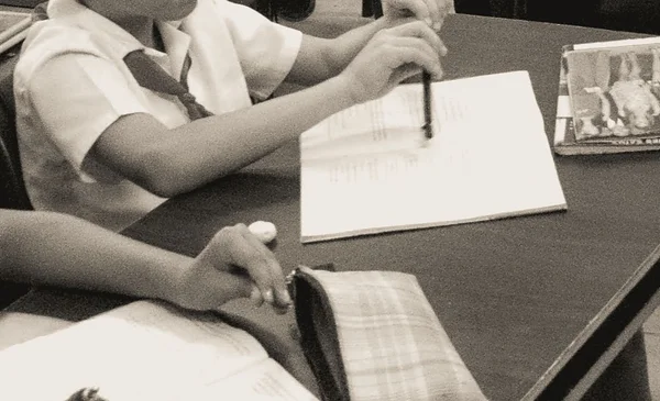 Ministerio de Educación afirma que no hay proyecto de nueva ley educativa
