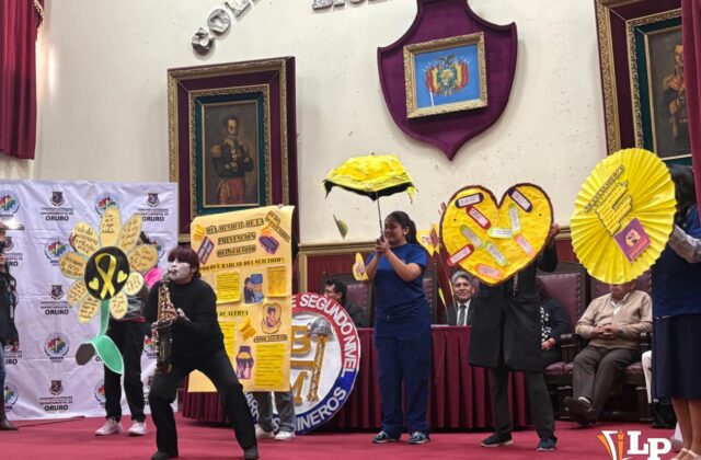 Iniciativa ‘Mi cuerpo, mi decisión’ promueve la salud juvenil en Oruro