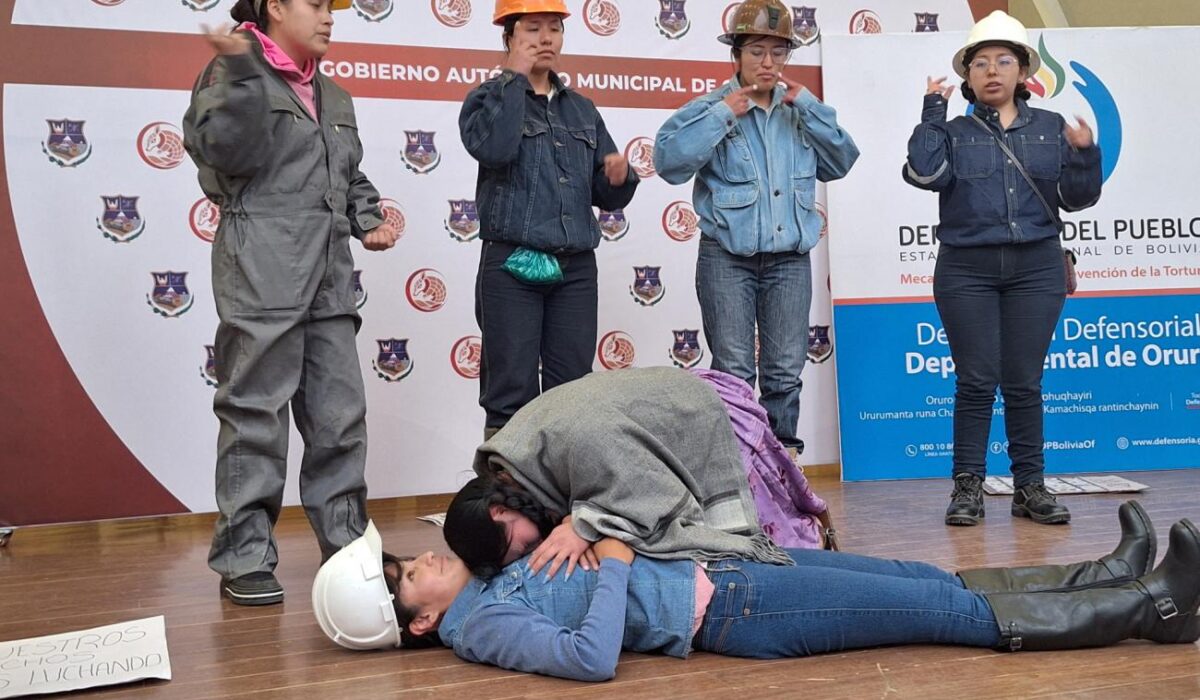 Éxito del Quinto Festival Cultural de Artes en Lengua de Señas en Oruro
