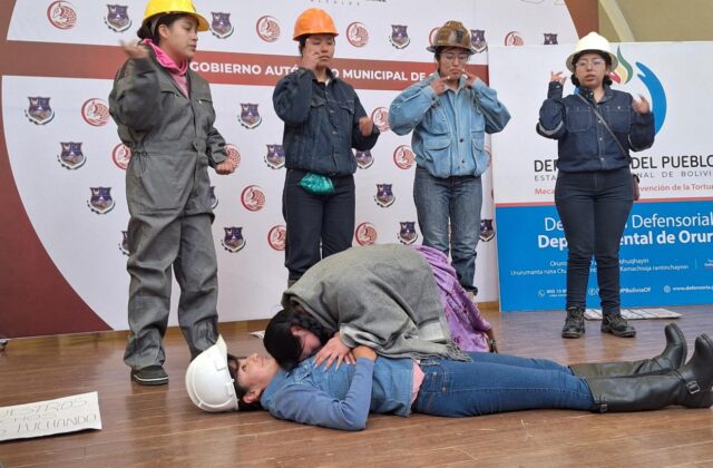 Éxito del Quinto Festival Cultural de Artes en Lengua de Señas en Oruro