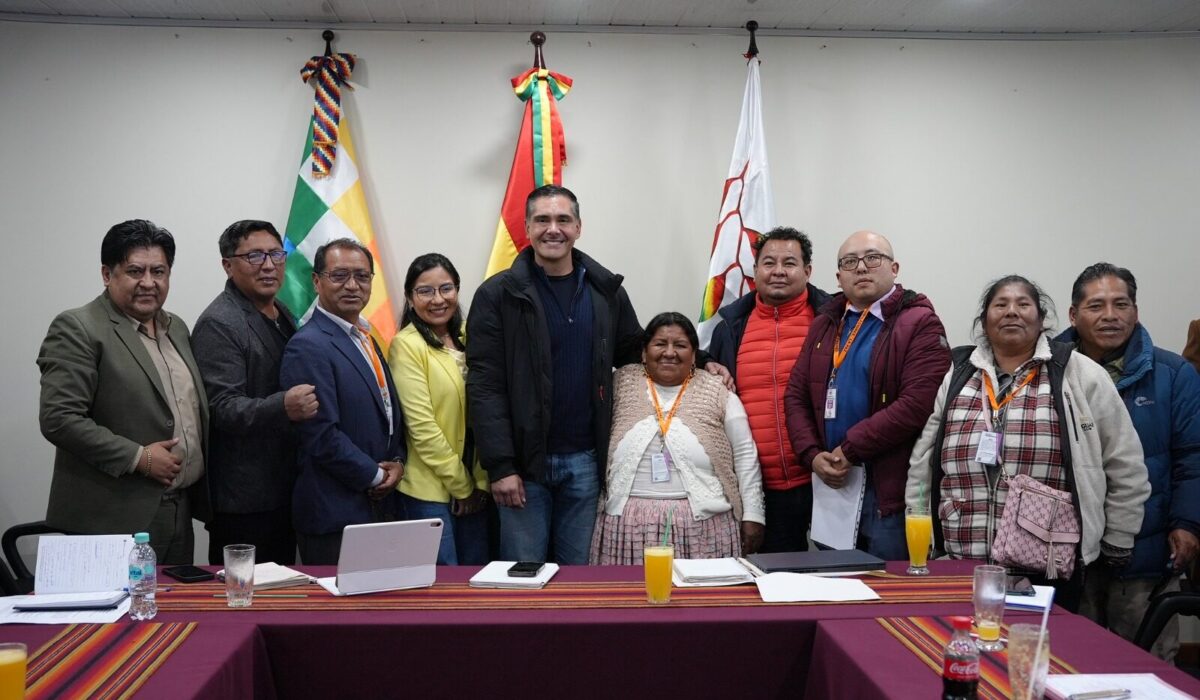 Acuerdos para el desarrollo de Oruro: el gobierno establece mesas de trabajo
