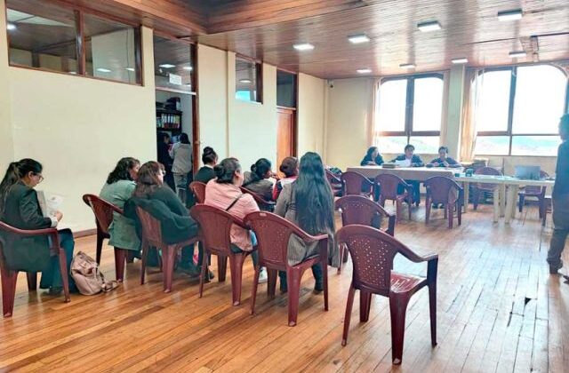 Convocatoria para nuevos ítems en institutos de Potosí