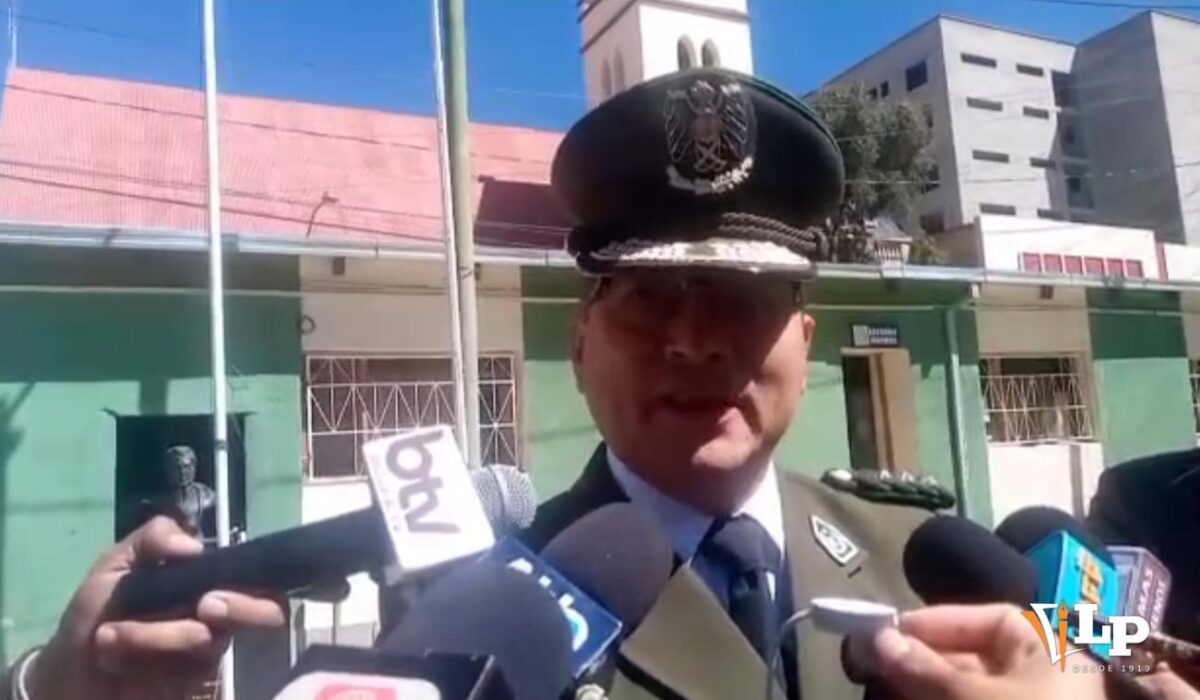 El coronel Wilson Flores Claros asume la subcomandancia de la Policía en Oruro