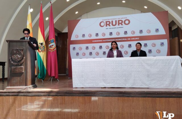 Oruro da la bienvenida a la Feria Nacional del Libro