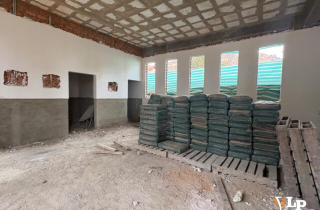 Crisis económica afecta a trabajadores de la construcción en Oruro
