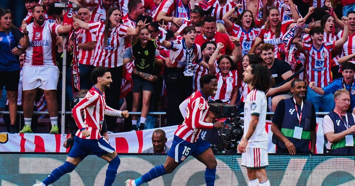 Atlético se impone en el derbi y derrota al Real Madrid