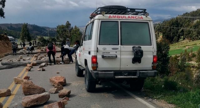 Bolivia busca evitar nuevos conflictos tras tragedia en bloqueos