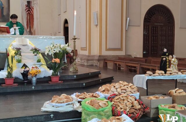 Los panificadores artesanales de Oruro celebran a San Nicolás