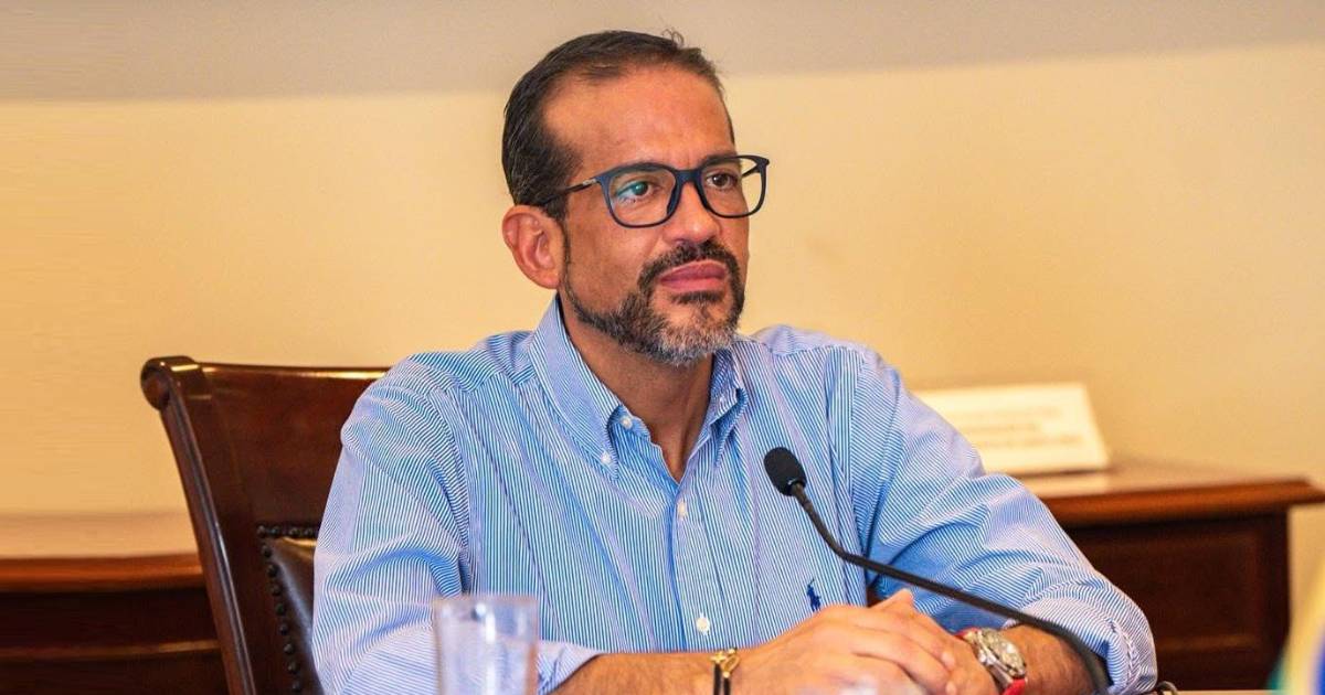 Luis Fernando Camacho asume como embajador de Bolivia en Paraguay