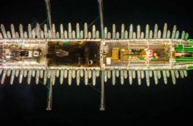 Flota china de pesca se instala frente a las costas de Chile