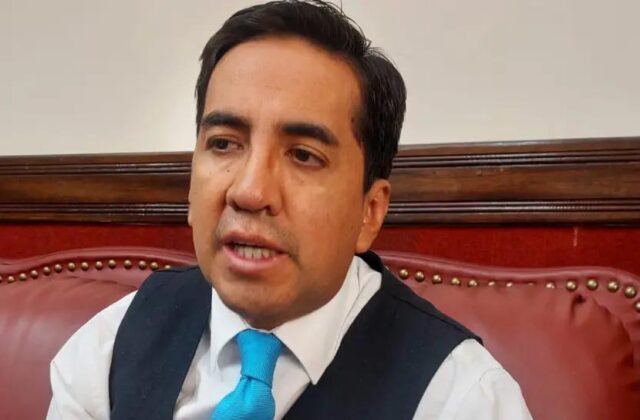 El ministro Bascopé señala que el estado de excepción no bloquea el diálogo sobre la reforma constitucional