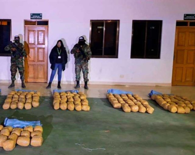 Desmantelan red de narcotráfico en Uyuni