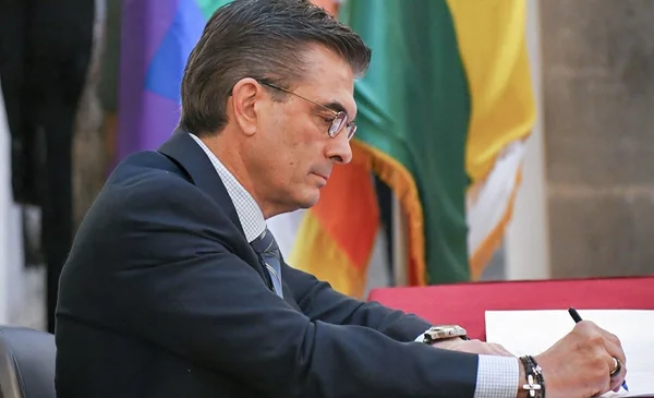 El Gobierno promulga nueva ley para impulsar proyectos UPRE