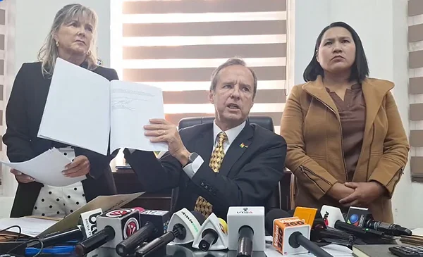 Tuto critica gasto gubernamental tras variación del diésel