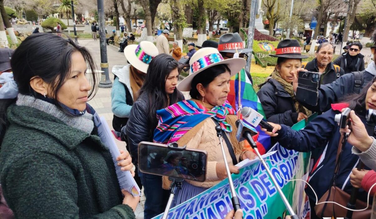 Federación de Mujeres Campesinas de Oruro Defiende su Mandato y Rechaza Paralelismos