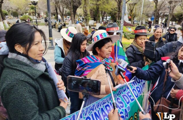 Federación de Mujeres Campesinas de Oruro Defiende su Mandato y Rechaza Paralelismos