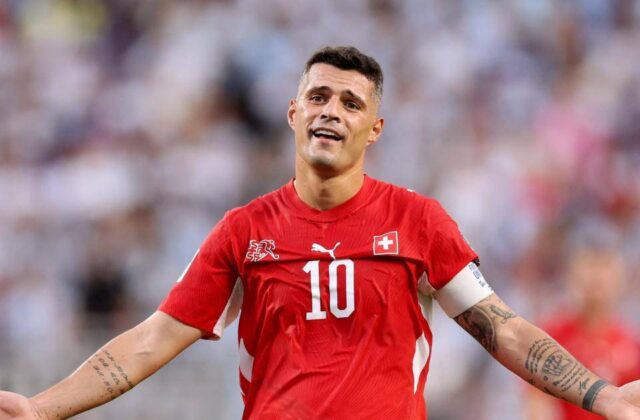 Granit Xhaka excluido de la selección suiza por falsificación de vacunación