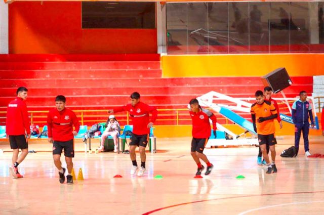 Preparativos intensos de Mineros y Córdova para la Liga Nacional de Futsal
