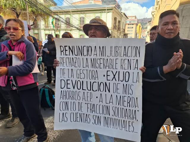 Movilización Nacional Reclama Reembolso Total de Aportes a Gestora Pública