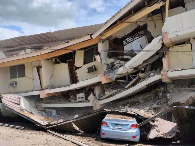 Panamá enfrenta más de 100 réplicas tras potente terremoto