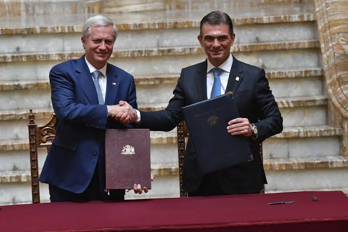 Bolivia y Chile inician proceso de normalización de relaciones bilaterales