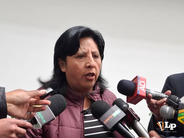 Cuestionan la relevancia de Evo Morales tras el aplazamiento de la marcha