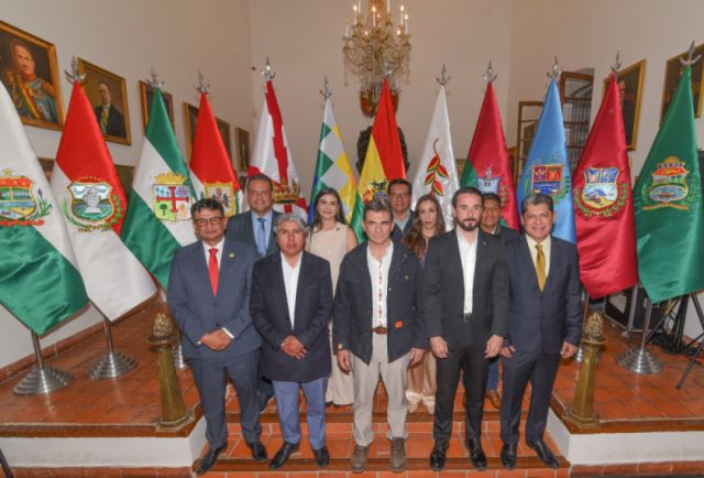 Gobernadores bolivianos planean encuentro con autoridades chilenas