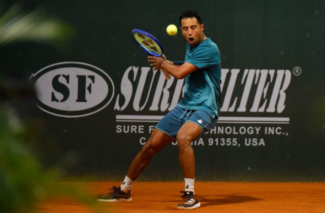 Hugo Dellien avanza a cuartos de final en el Bolivia Open de tenis