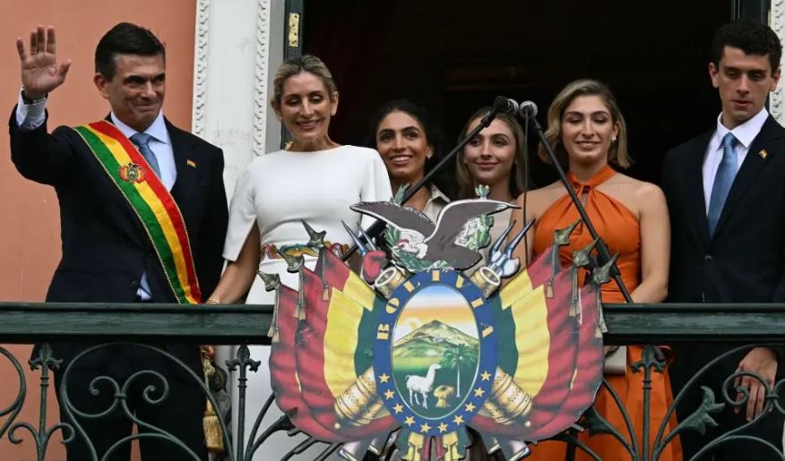 Investigaciones sobre amenazas a la familia del presidente Rodrigo Paz