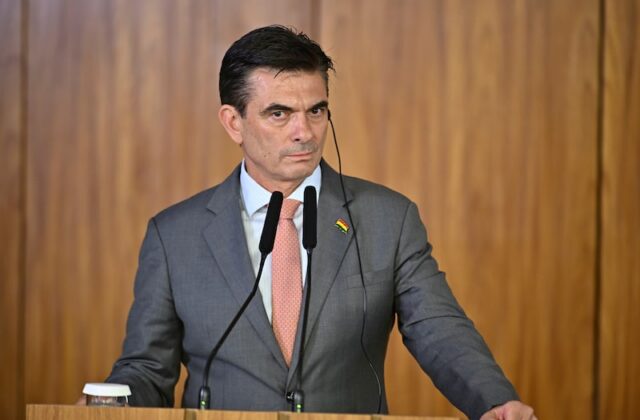 Paz ironiza sobre la marcha evista: "Disfruta hoy, el martes veremos"