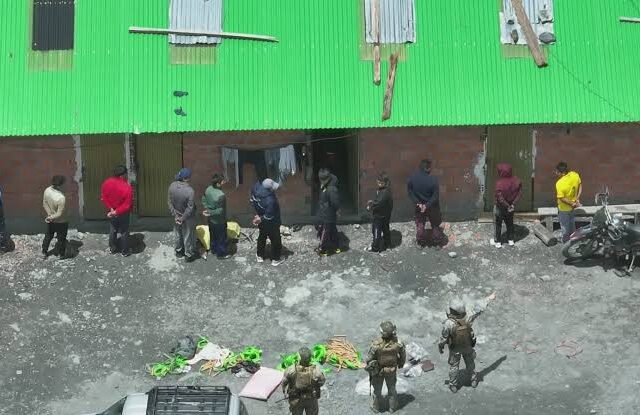 Intervención en Sorata detiene a 22 por minería no autorizada