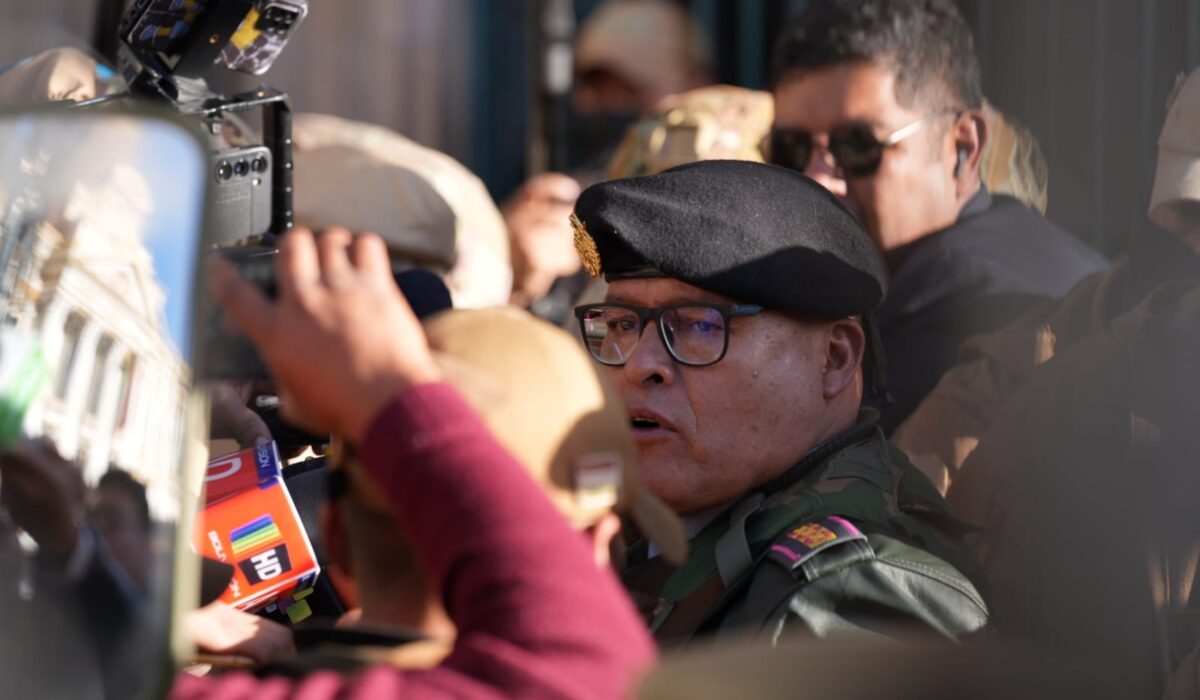 Excomandante Zúñiga asegura que el 26 de junio fue un "autogolpe"