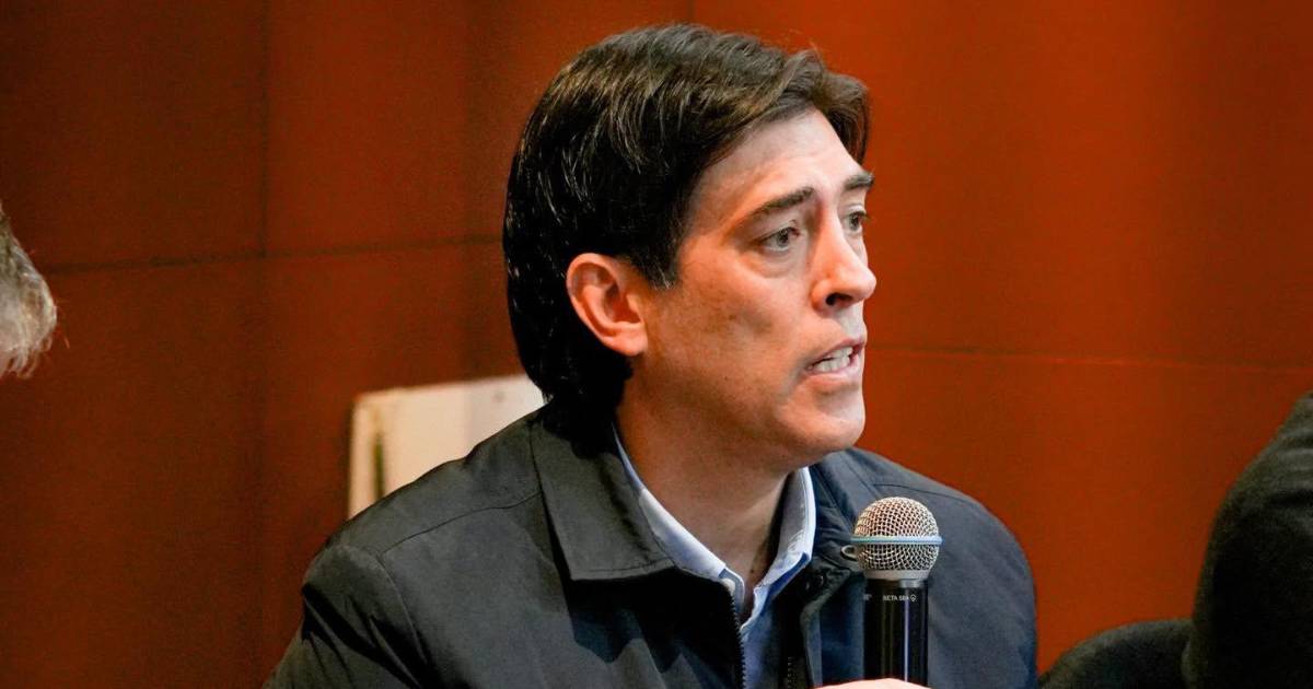 Zamora asegura que la importación de gas prioriza el bienestar económico de la población