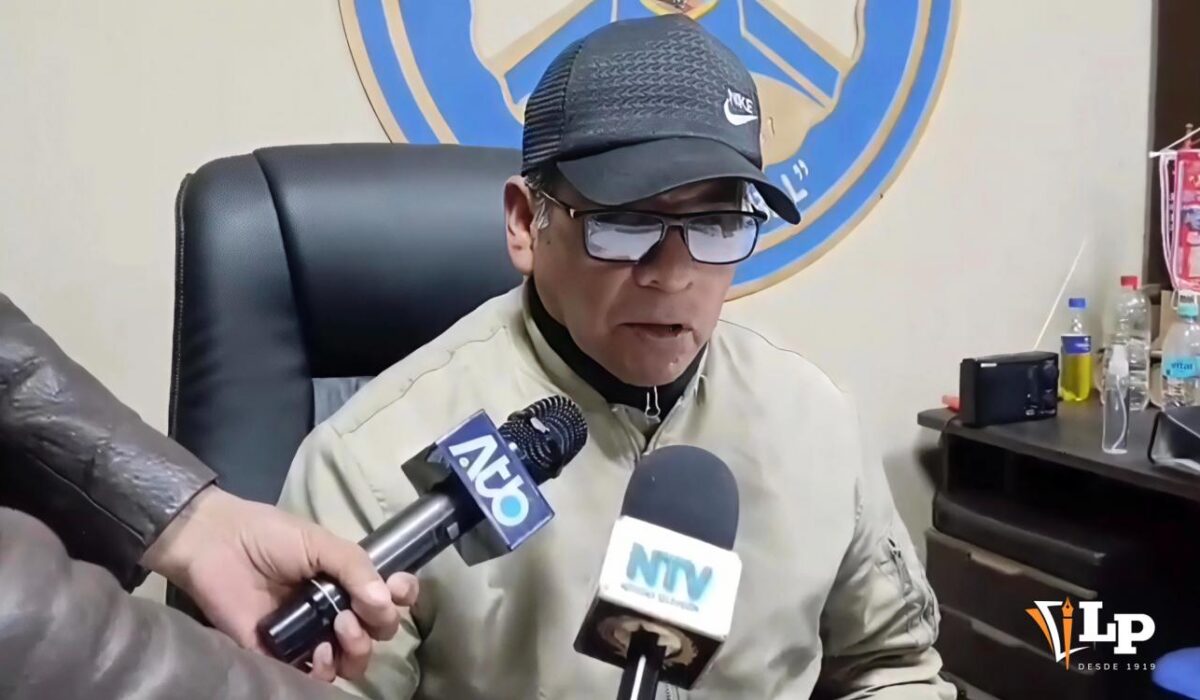 Choferes de Oruro reanudan actividades tras diálogo con el Gobierno