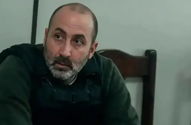 Detienen intento de ingreso de celular a prisión de Chonchocoro