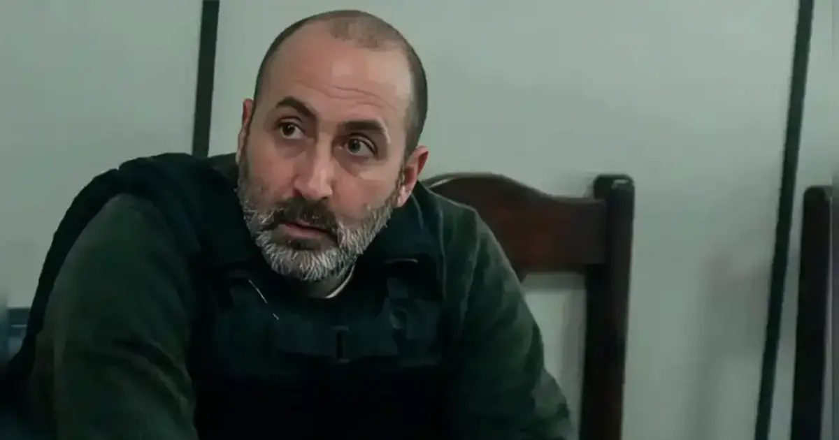 Detienen intento de ingreso de celular a prisión de Chonchocoro