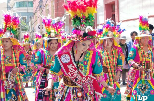 Jóvenes y Tradición en la XXIV Entrada Universitaria de la UTO