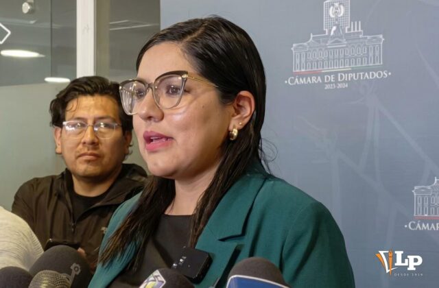 Lissa Claros reafirma su liderazgo en Libre y anuncia acciones contra transfugismo