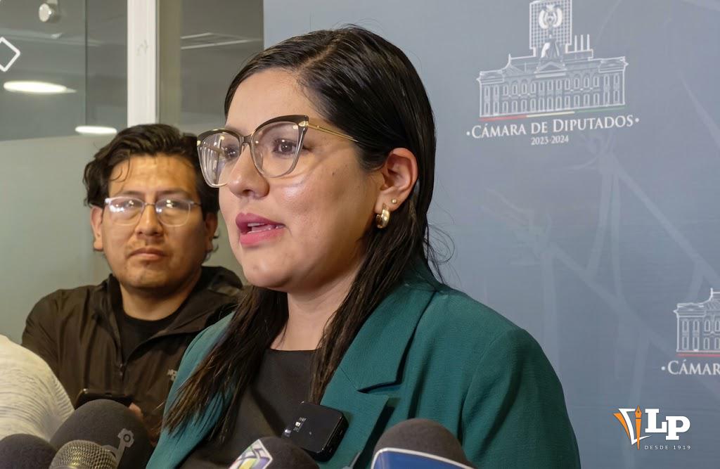 Lissa Claros reafirma su liderazgo en Libre y anuncia acciones contra transfugismo