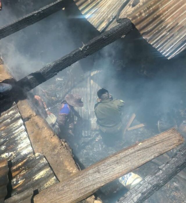 Incendio en la zona alta de Potosí genera preocupación y daños materiales