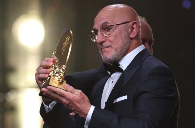 Luis de la Fuente recibe el premio Johan Cruyff como mejor entrenador