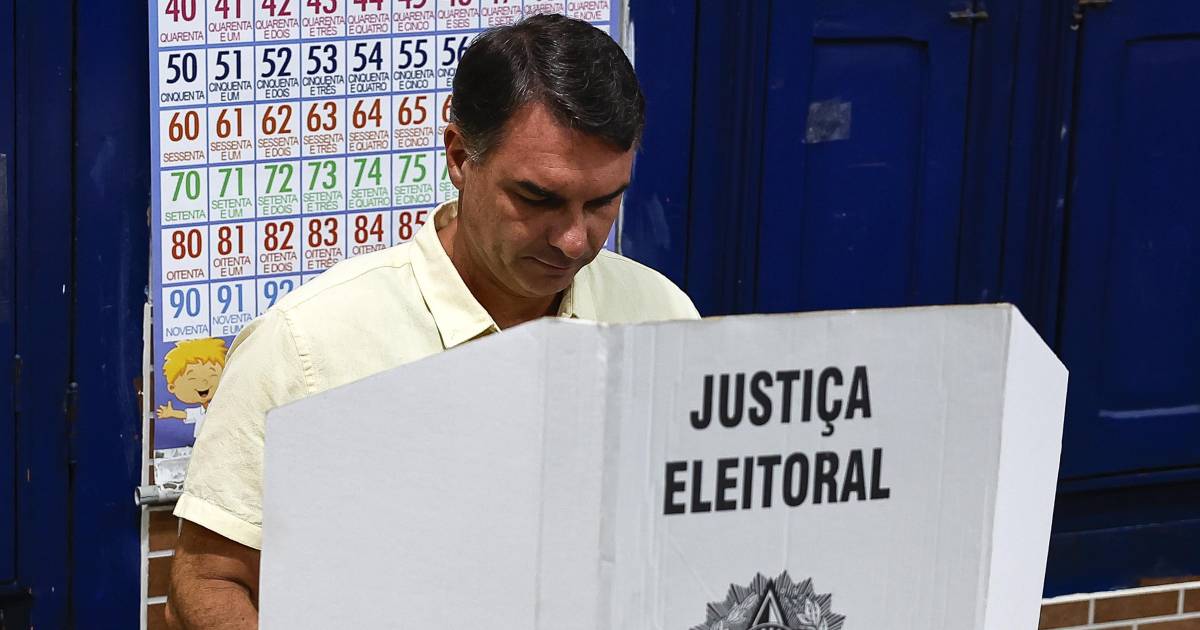 Gobierno argentino confirma que Flávio Bolsonaro no ha solicitado asilo
